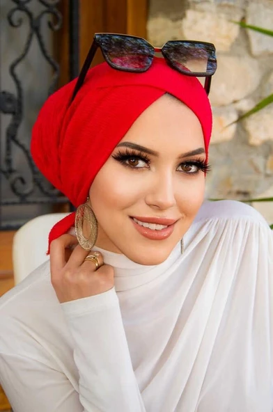 Kırmızı Çapraz Bantlı Bone ürün görseli