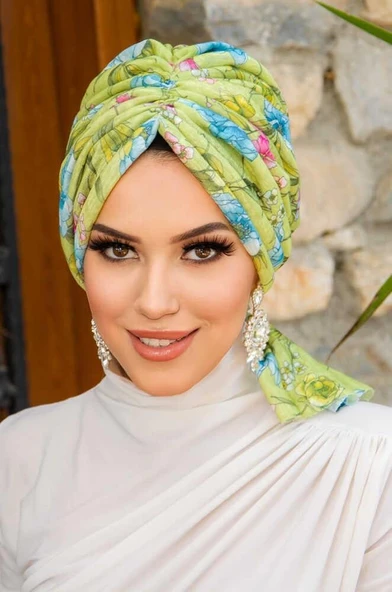 Fıstık Yeşil Çiçekli Tokalı Bone ürün görseli