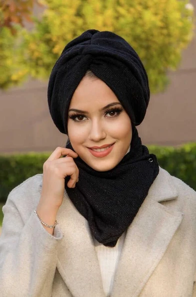 Siyah Triko Kışlık Burgu Bone Ve Etol Takım ürün görseli