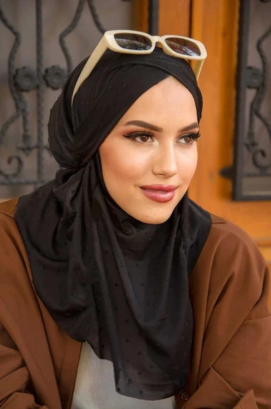 Siyah Ponpon Çapraz Bantlı Medium Size Hijab - Hazır Şal - Resim 4