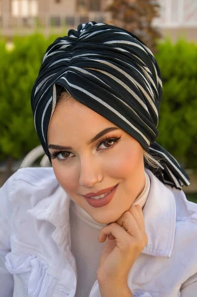 Siyah Çizgili Köpük Tokalı Bone ürün görseli