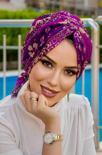 Mürdüm Bej Çiçek Desen Tokalı Bone ürün görseli