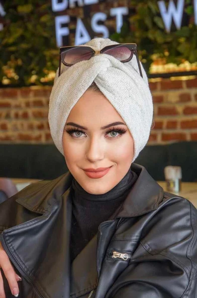 Beyaz Triko Kışlık Burgu Bone - Resim 3