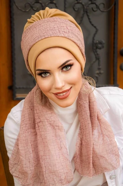 Camel Bej Desen Fularlı Bone - Resim 2