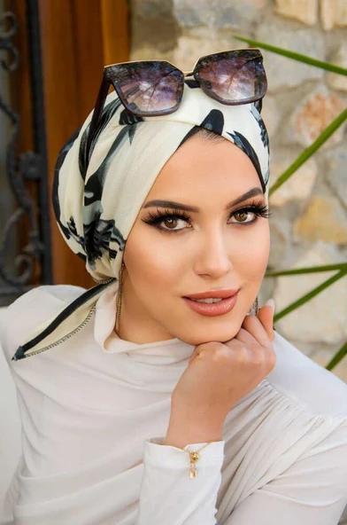 Füme Yaprak Desen Çapraz Bantlı Bone ürün görseli