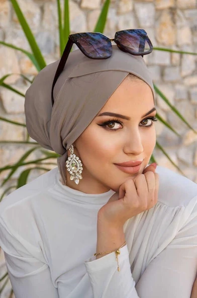 Gri Çapraz Bantlı Bone ürün görseli