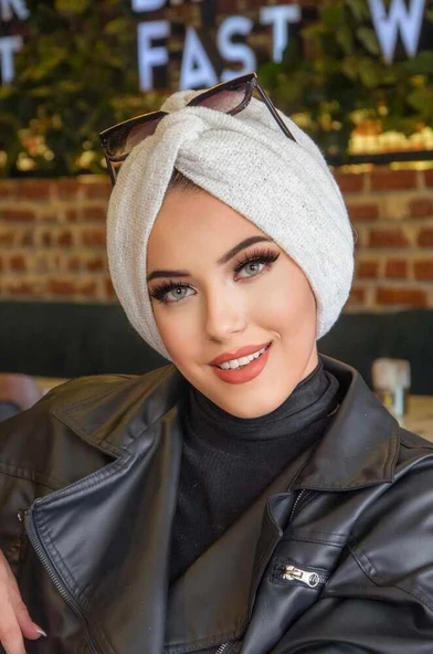 Beyaz Triko Kışlık Burgu Bone - Resim 4