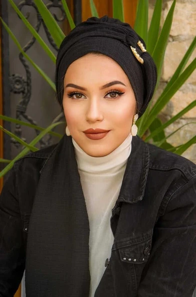 Siyah Gold Toka Detaylı Atkılı Bone - Resim 3