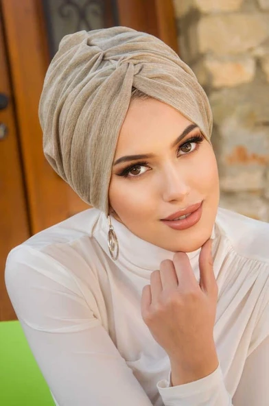 Bej Vizon Işıltılı Hazır Burgu Düğüm Bone - Resim 2