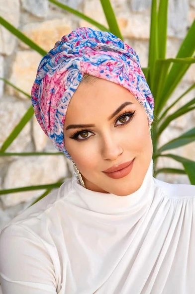 Mavi Kırmızı Desenli Burgu Bone ürün görseli