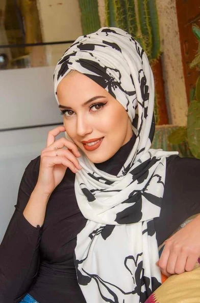 Siyah Beyaz Kelebek Model Büzgülü Bone Şal ürün görseli