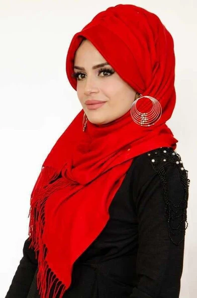 Kırmızı Şapkalı Şal - Resim 3