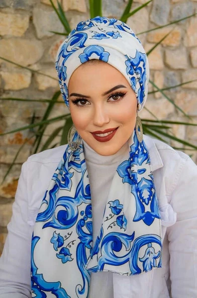 Mavi Etnik Desenli Atkılı Bone ürün görseli