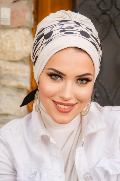 Taş Siyah Desenli Bantlı Bone ürün görseli