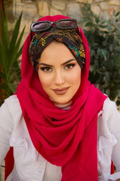 Fuşya Siyah Çiçek Desen Hazır Şal ürün görseli