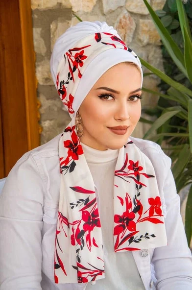 Beyaz Kırmızı Çiçek Desen Fularlı Bone ürün görseli