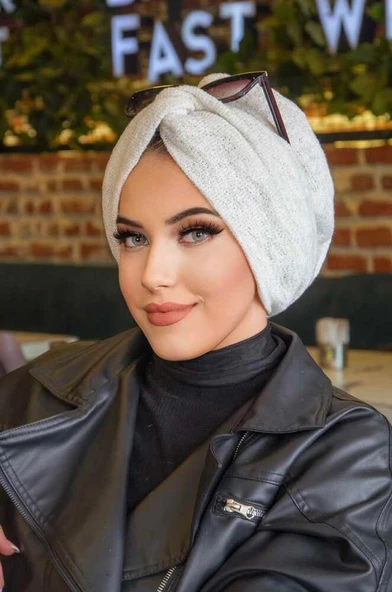 Beyaz Triko Kışlık Burgu Bone - Resim 2