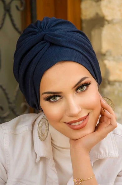 Lacivert Burgu Detaylı Bone - Resim 3