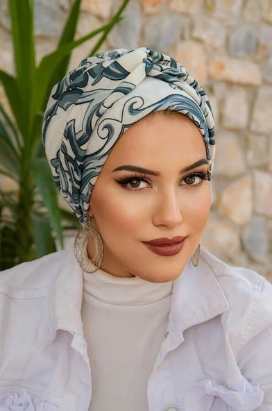 Gri Beyaz Desen Burgu Detaylı Bone - Resim 2