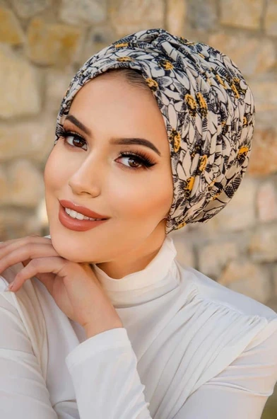 Papatya Desen Burgu Detaylı Bone ürün görseli