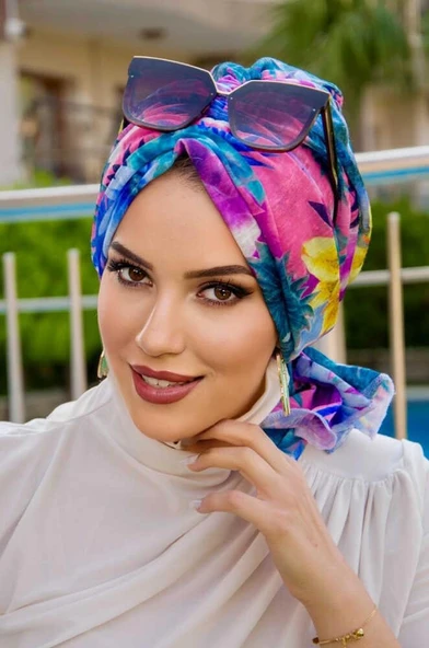 Rengarenk Çiçekler Tokalı Bone - Resim 2