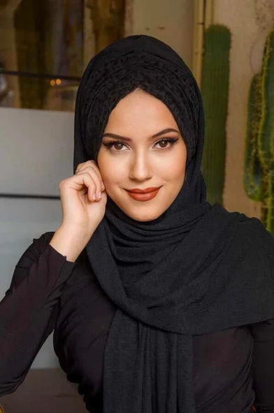 Siyah Kabartma Desen Kelebek Model Büzgülü Bone Şal ürün görseli