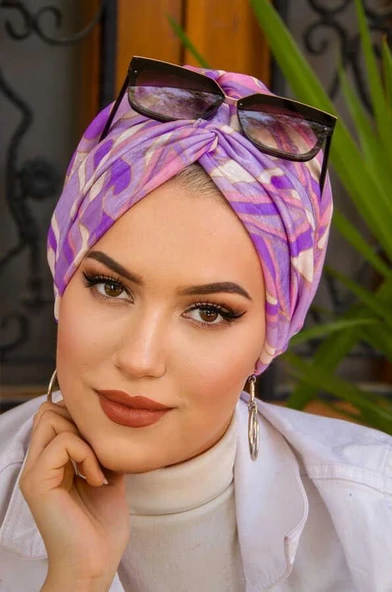 Lila Geometrik Desenli Burgu Bone ürün görseli