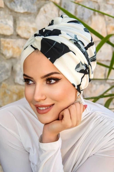 Füme Beyaz Desenli Hazır Burgu Düğüm Bone ürün görseli