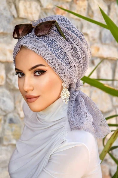 Gri Dantel Tokalı Bone ürün görseli