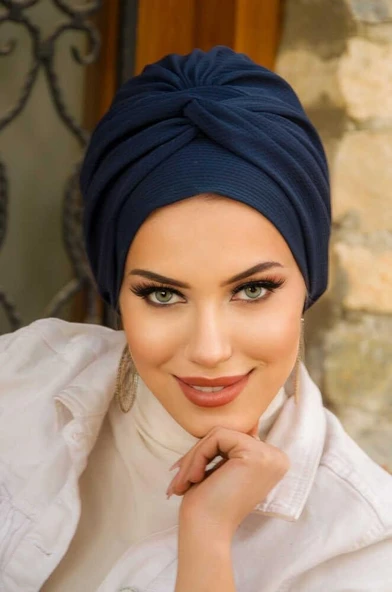 Lacivert Burgu Detaylı Bone - Resim 2