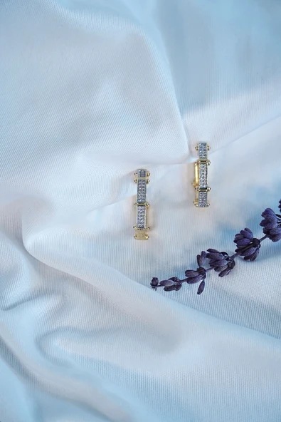 Çelik Küpe Kimler Geldi Kimler Geçti Kararmaz - 4