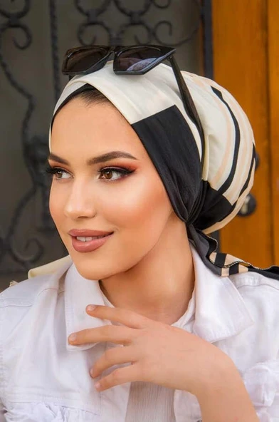 Siyah Krem Desen Çapraz Bone - Resim 2