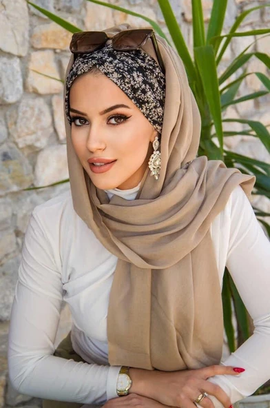 Bej Siyah Çiçek Desen Hazır Şal ürün görseli