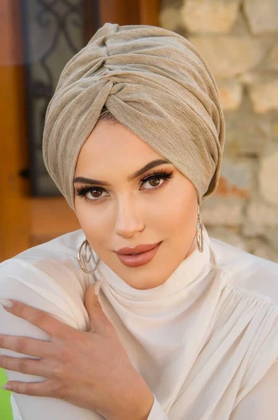 Bej Vizon Işıltılı Hazır Burgu Düğüm Bone ürün görseli