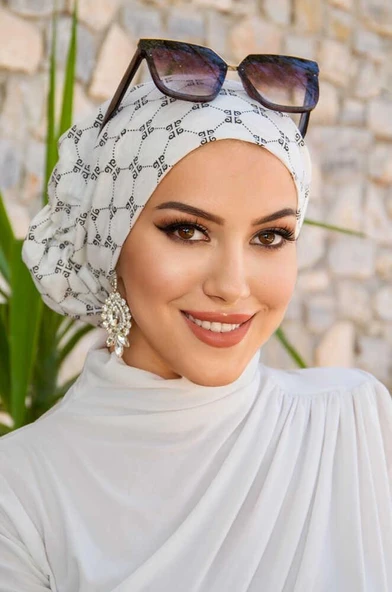 Beyaz Yazı Desen Çağla Hazır Türban - Resim 2