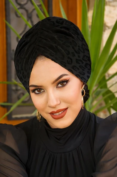 Siyah Desen Tül Tokalı Bone ürün görseli