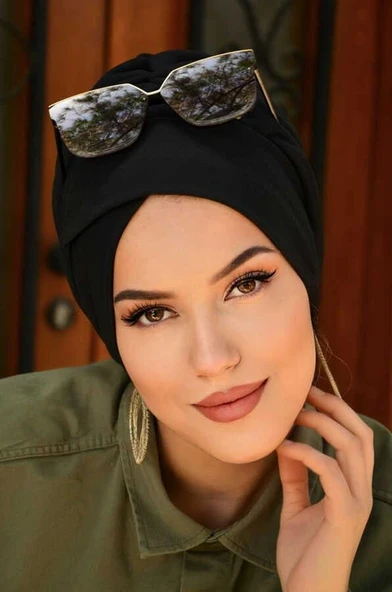 Siyah Çapraz Bantlı Dolgulu Bone - Resim 3