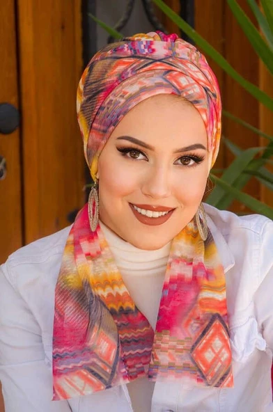 Kahve Turuncu Etnik Desenli Atkılı Bone ürün görseli