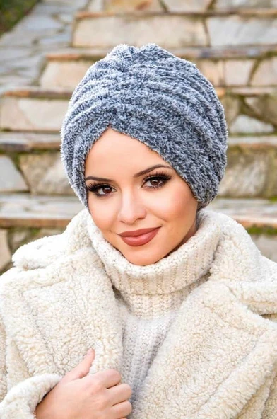 Gri Kürk Kışlık Burgu Bone ürün görseli