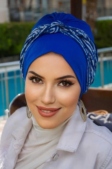 Saks Mavi Çizgili Burgu Bantlı Hazır Bone ürün görseli