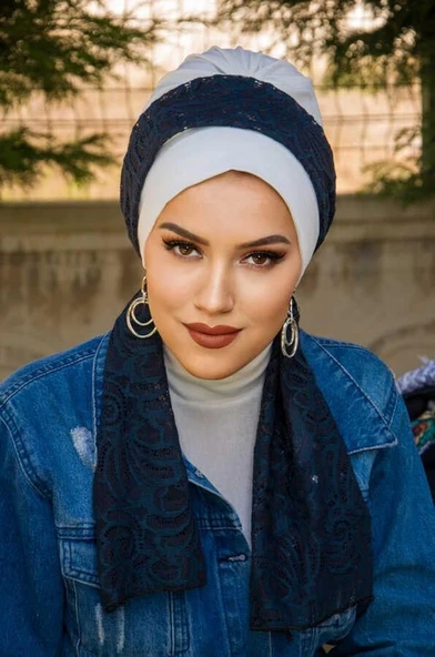 Beyaz Lacivert Desen Fularlı Bone - Resim 2