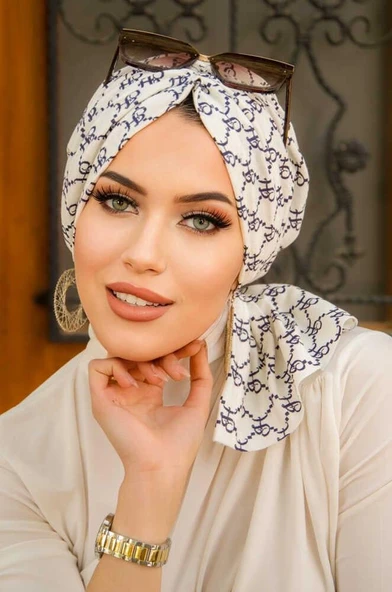 Beyaz Lacivert Hat Desen Tokalı Bone - Resim 3