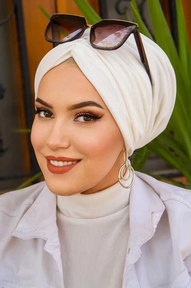 Beyaz Hazır Büzgülü Bone ürün görseli