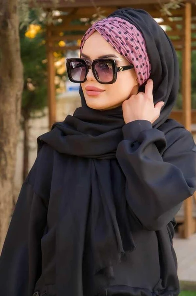 Siyah Gülkurusu Puanlı Büzgülü Hazır Şal ürün görseli