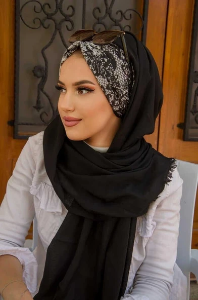 Siyah Beyaz Etnik Desen Büzgülü Hazır Şal - Resim 2