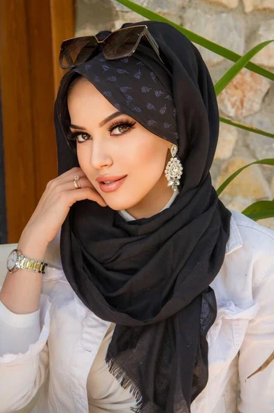 Siyah Çiçek Ön Desenli Şapka Şal - Resim 3