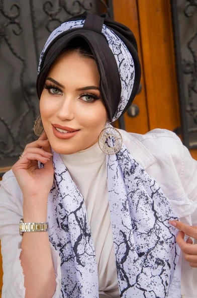 Siyah Beyaz Batik Desen Fularlı Şapka Bone ürün görseli