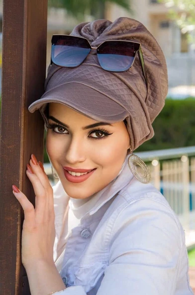 Vizon Kapitone Tesettür Şapka Bone ürün görseli