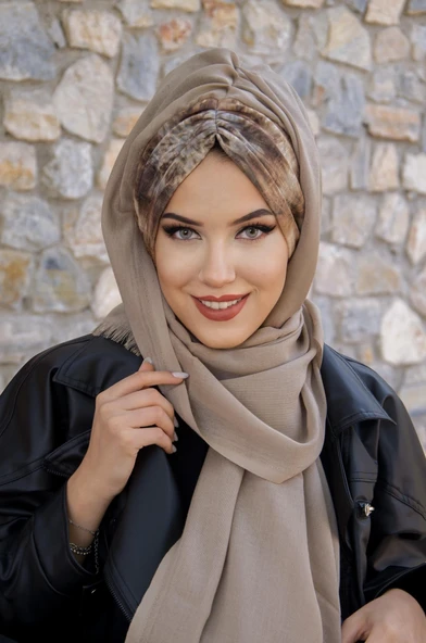 Kahverengi Bej Batik Desenli Hazır Şal ürün görseli