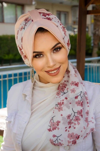 Pudra Çiçek Desen Fularlı Şapka Bone ürün görseli